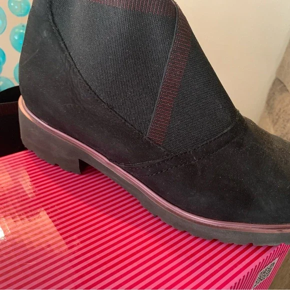 Munroe Black Ankle Boots Suede & Stretch  Fabric 8 - Picture 2 of 8